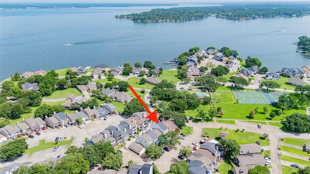 Property Photo: 2022 Lakewood Court TX 77318