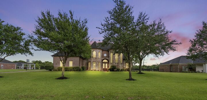 Property Photo: 9030 Royal Crest Lane TX 77469