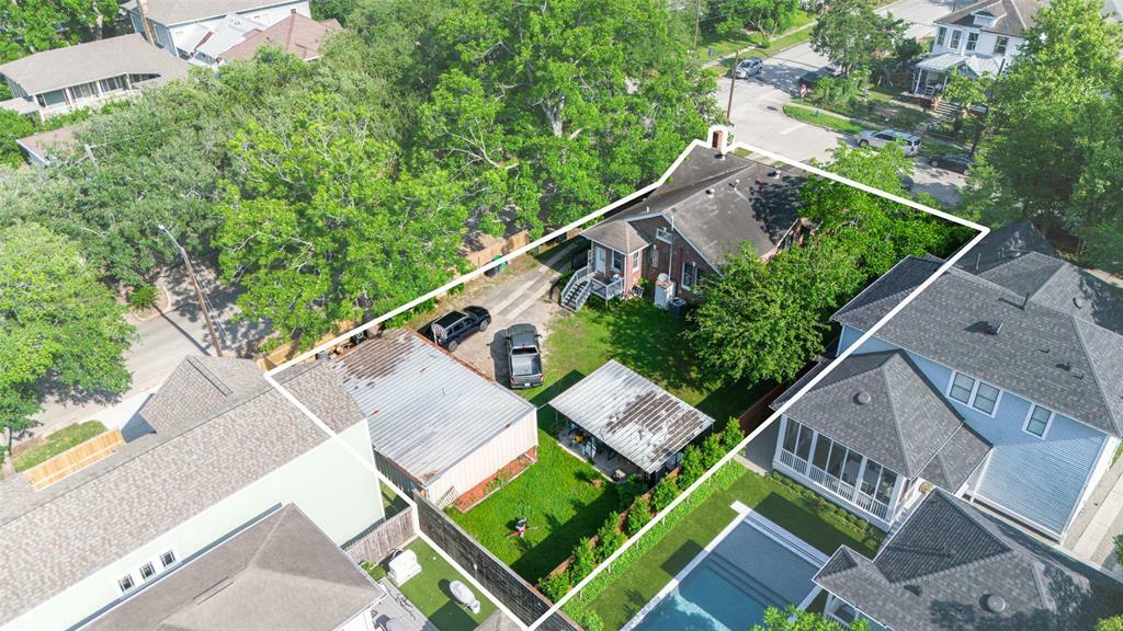 Property Photo:  728 Euclid Street  TX 77009 
