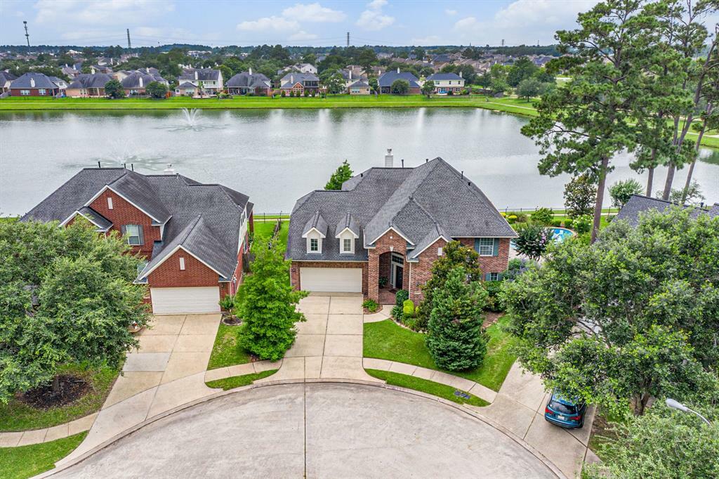 Property Photo: 19523 Country Village Drive TX 77388
