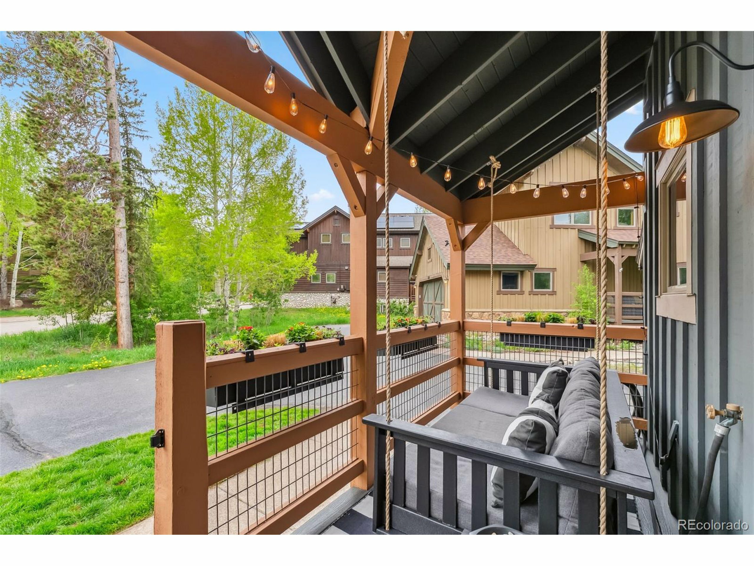 Property Photo: 402 Kestrel Ln CO 80498