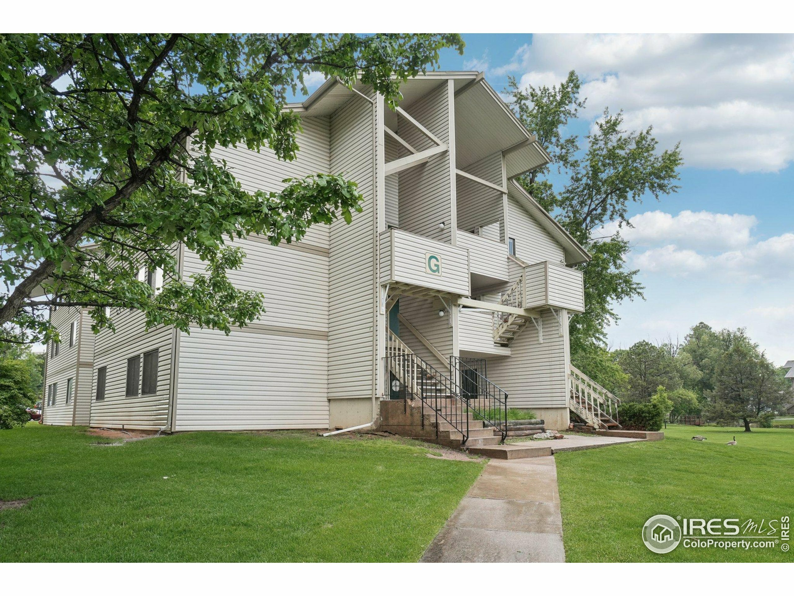 Property Photo: 1705 Heatheridge Rd G105 CO 80526