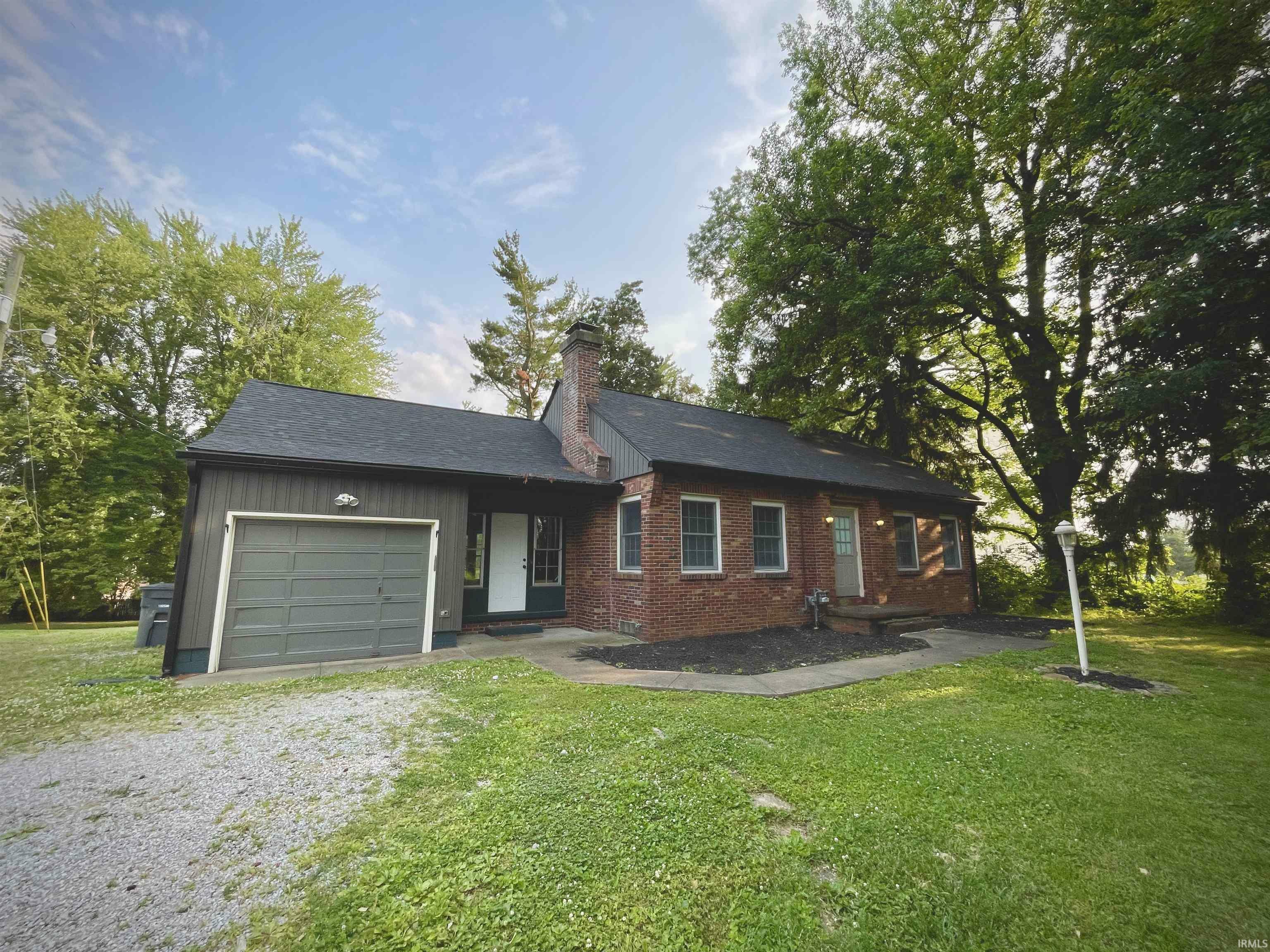 Property Photo: 5425 Lincoln Avenue IN 47715