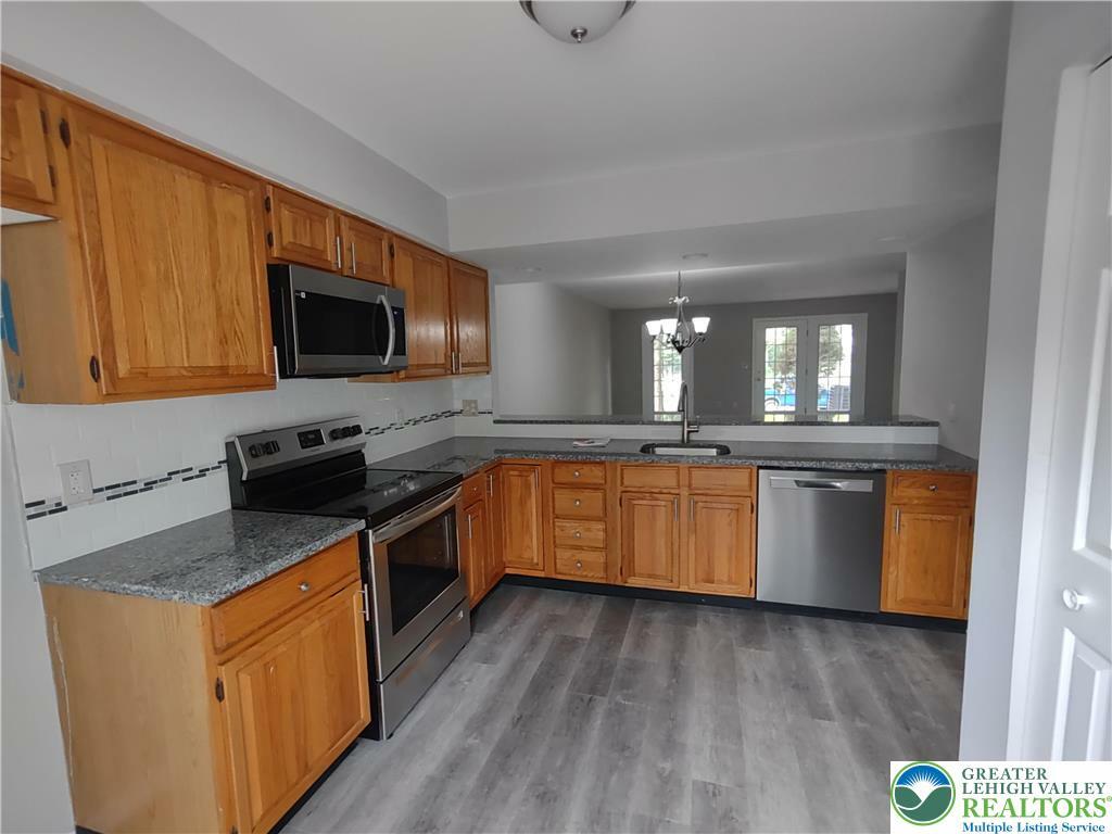 Property Photo: 116 Commonwealth Drive PA 18020