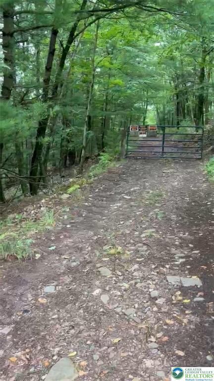 Property Photo: 3018 Hickory Lane 3018 PA 18655