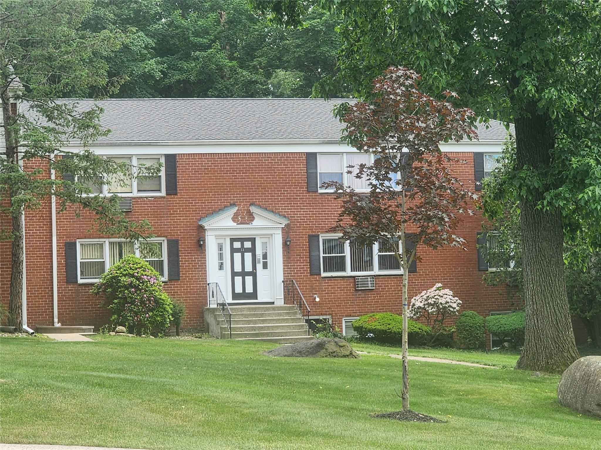 11 Revere Court 2513  Suffern NY 10901 photo