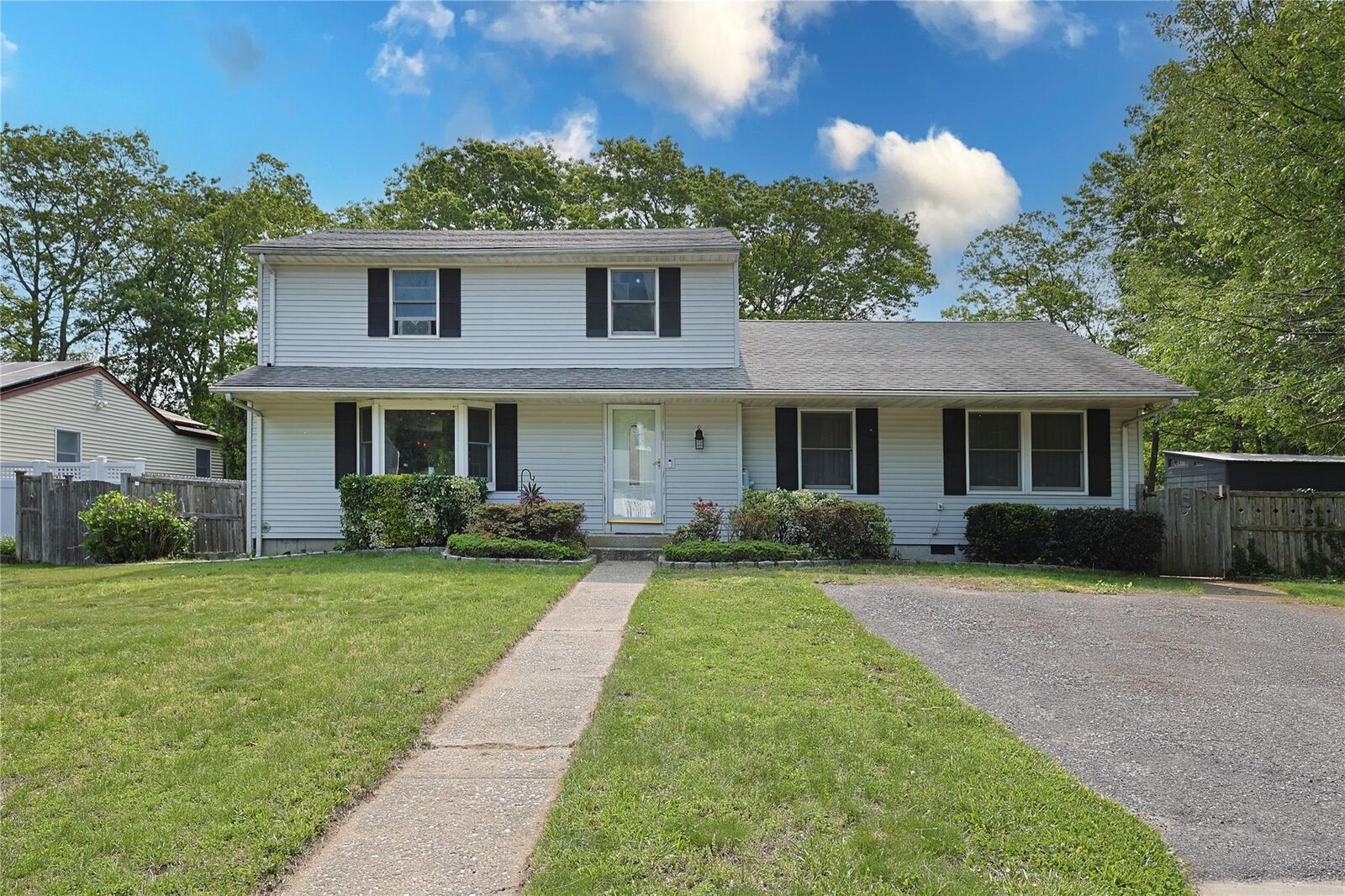 Property Photo: 33 Highview Lane NY 11961