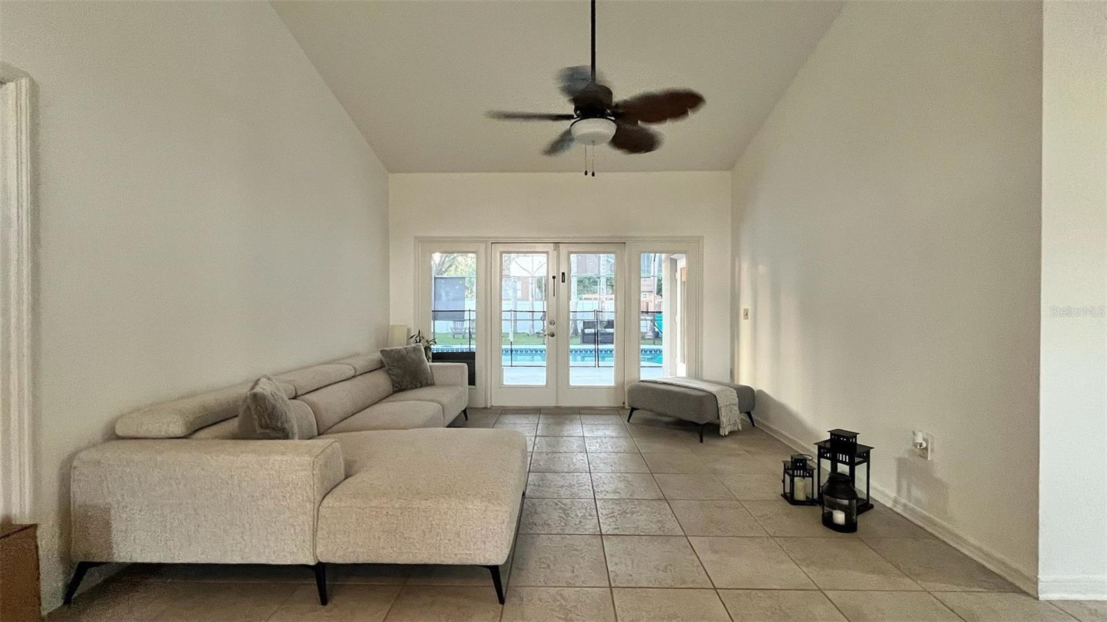 Property Photo: 3901 Ballinore Place FL 34734