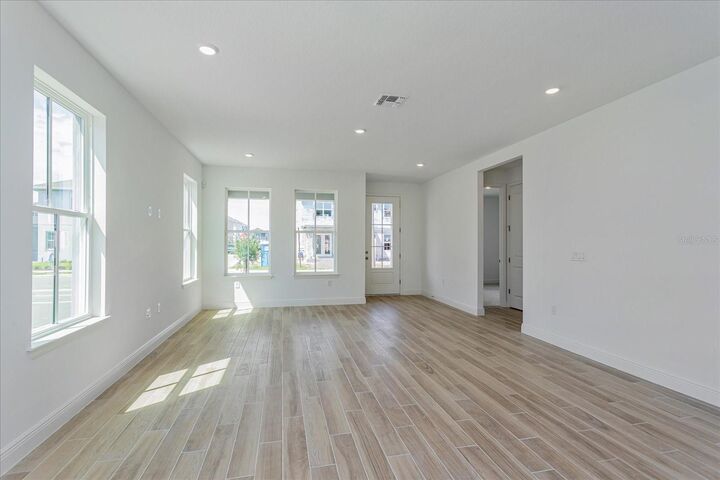 Property Photo: 10061 Dulbecco Street FL 32827