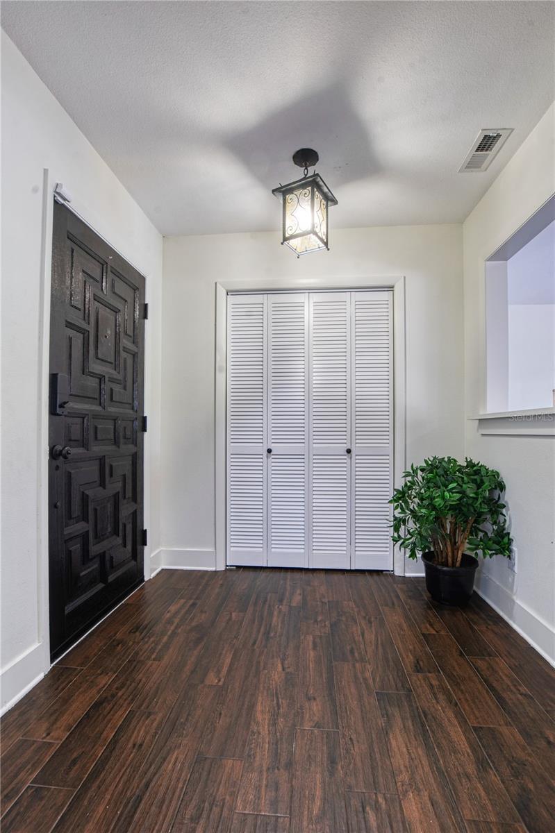 Property Photo: 1809 Pepperidge Drive FL 32806