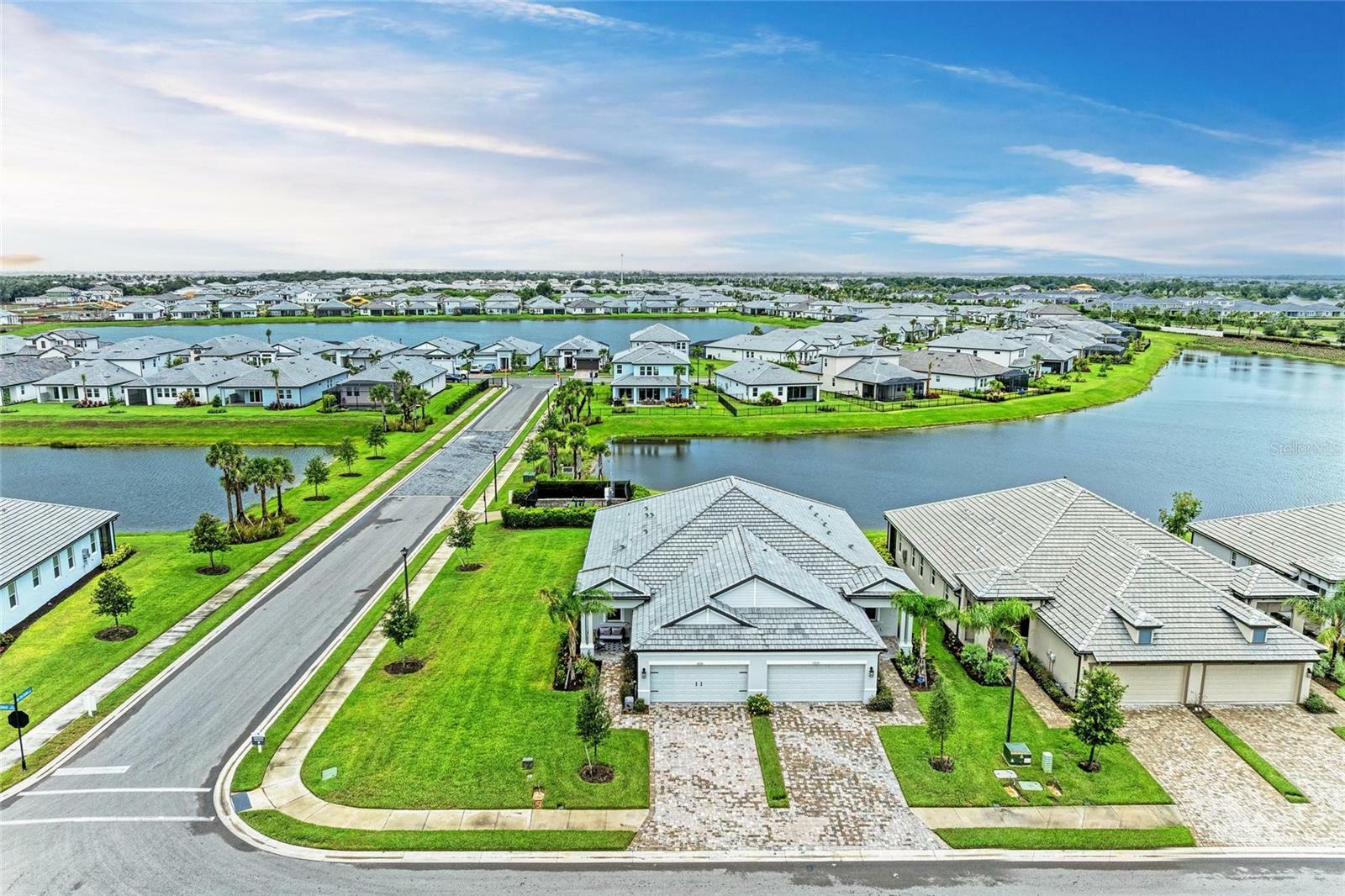 Property Photo: 17898 Cherished Loop FL 34211
