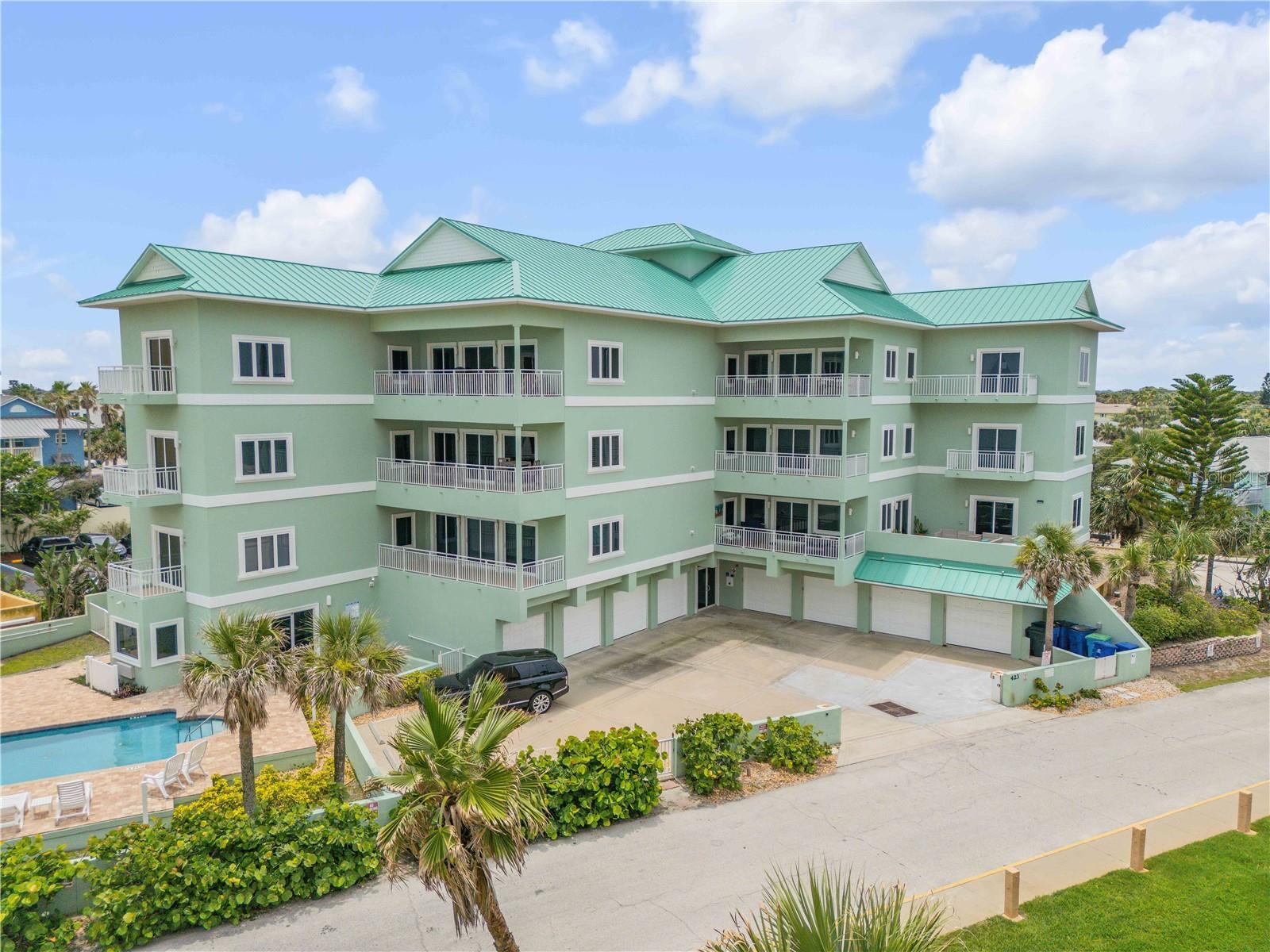 Property Photo: 423 S Atlantic Avenue 301 FL 32169