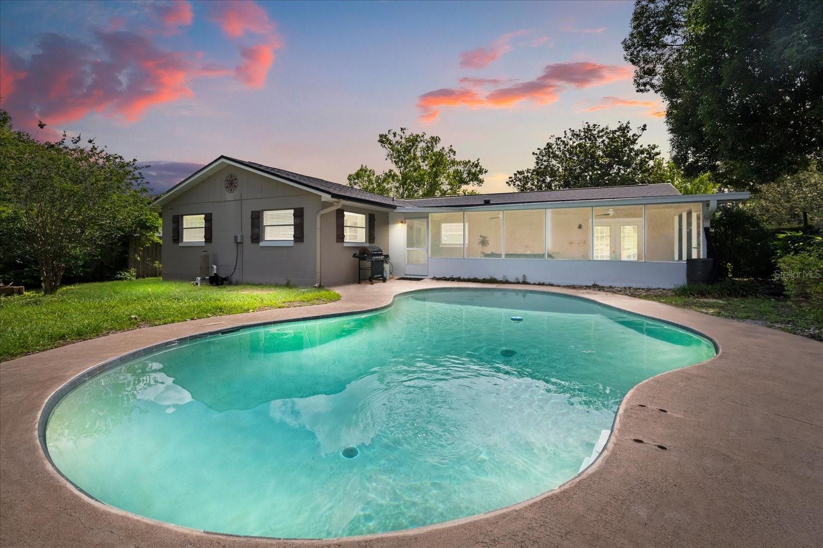 Property Photo:  736 Forest Glen Court  FL 32751 