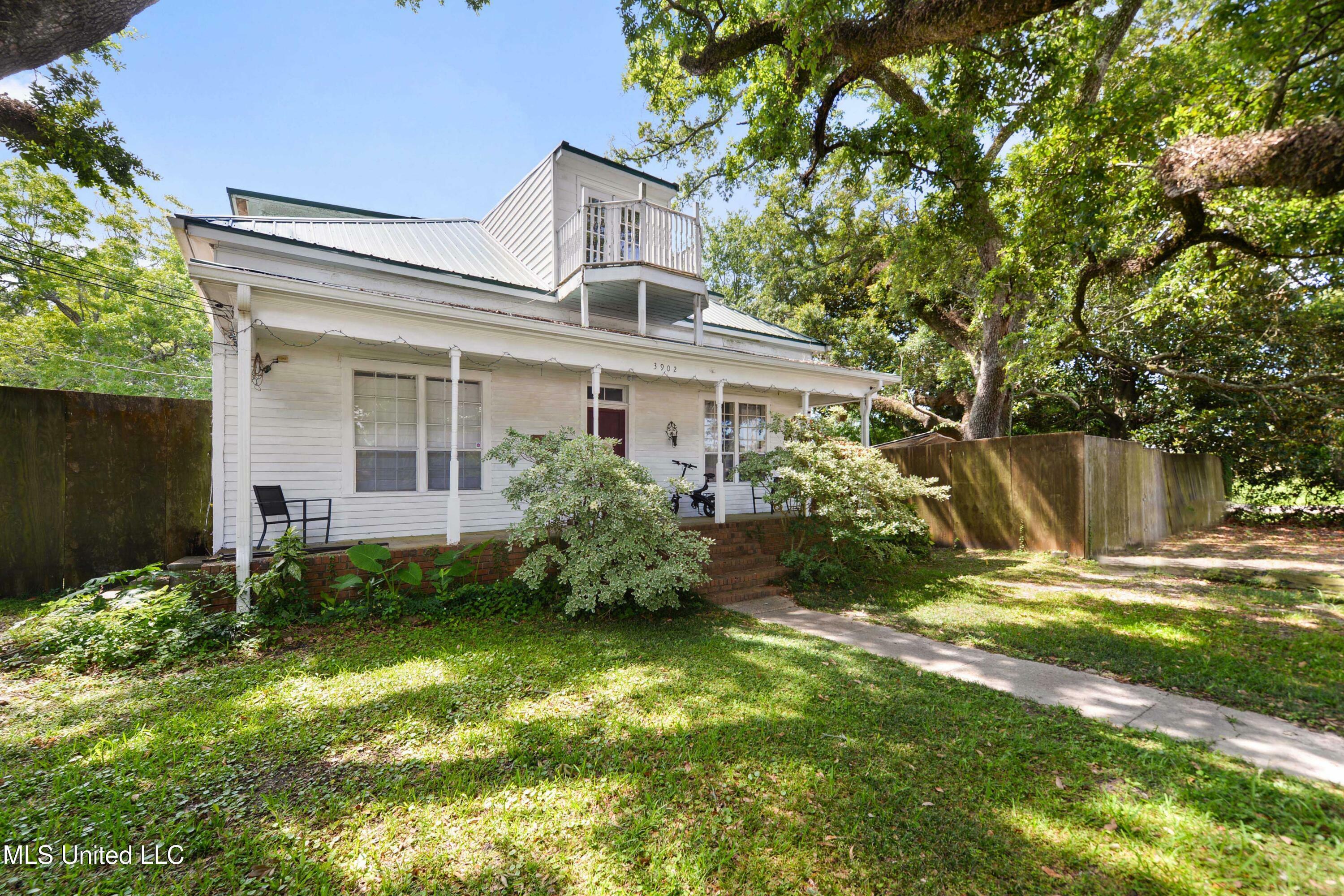 Property Photo: 3902 Pascagoula Street MS 39567