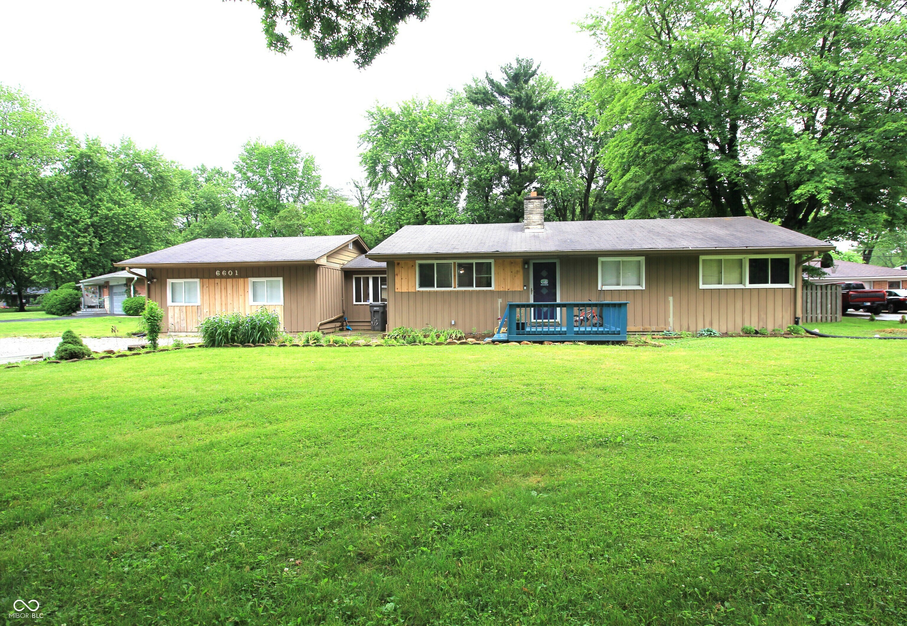 Property Photo: 6601 Twin Brooks Drive IN 46227