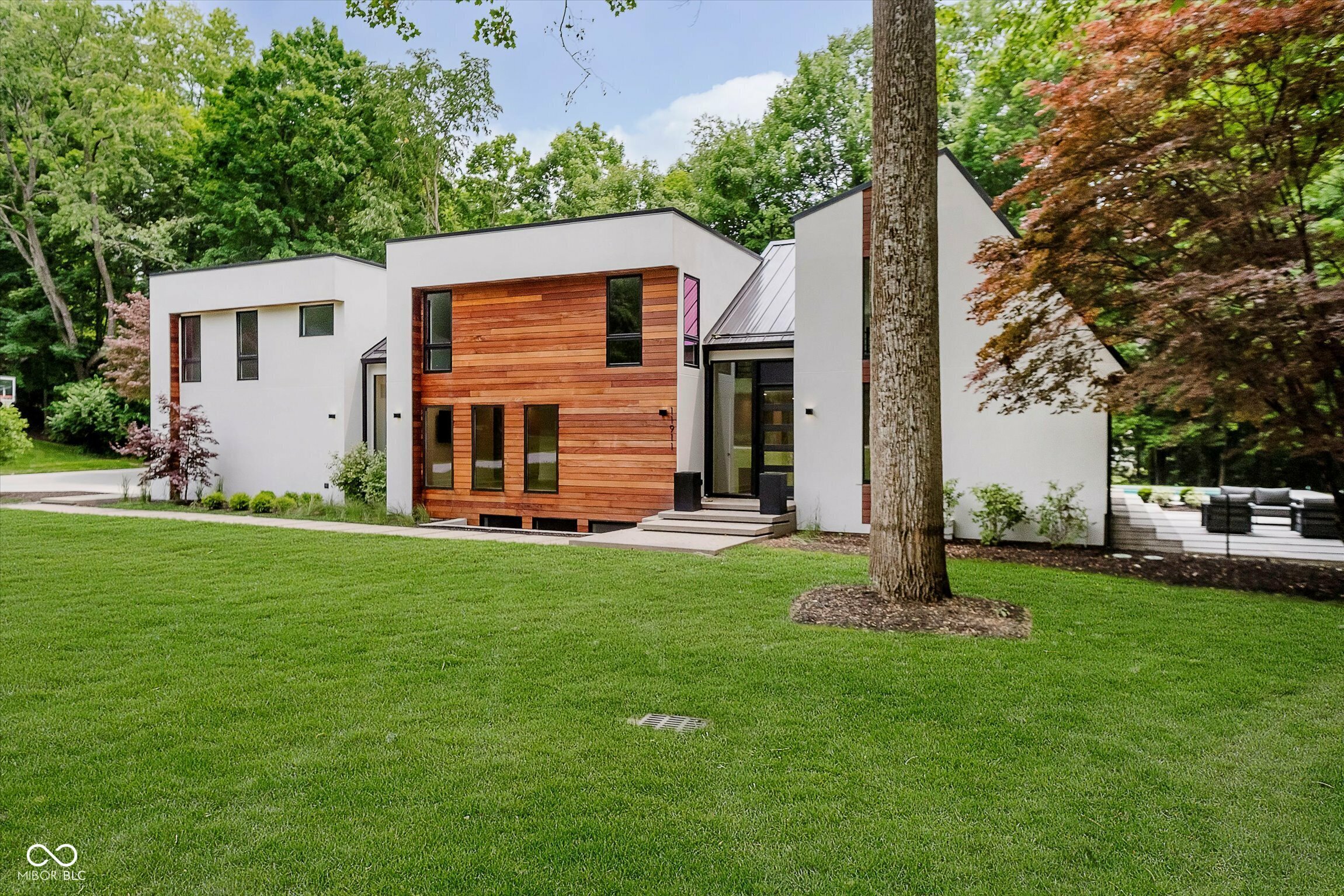 Property Photo: 11911 Eden Glen Drive IN 46033