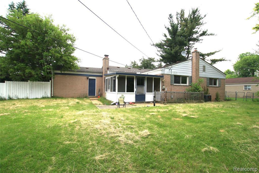 Property Photo: 6325 Clarkston Road MI 48346 1609