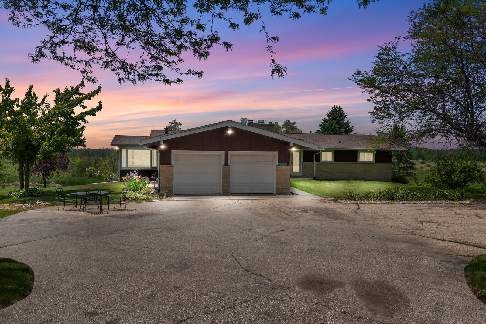 Property Photo:  2373 State Road 33 -  WI 53080 