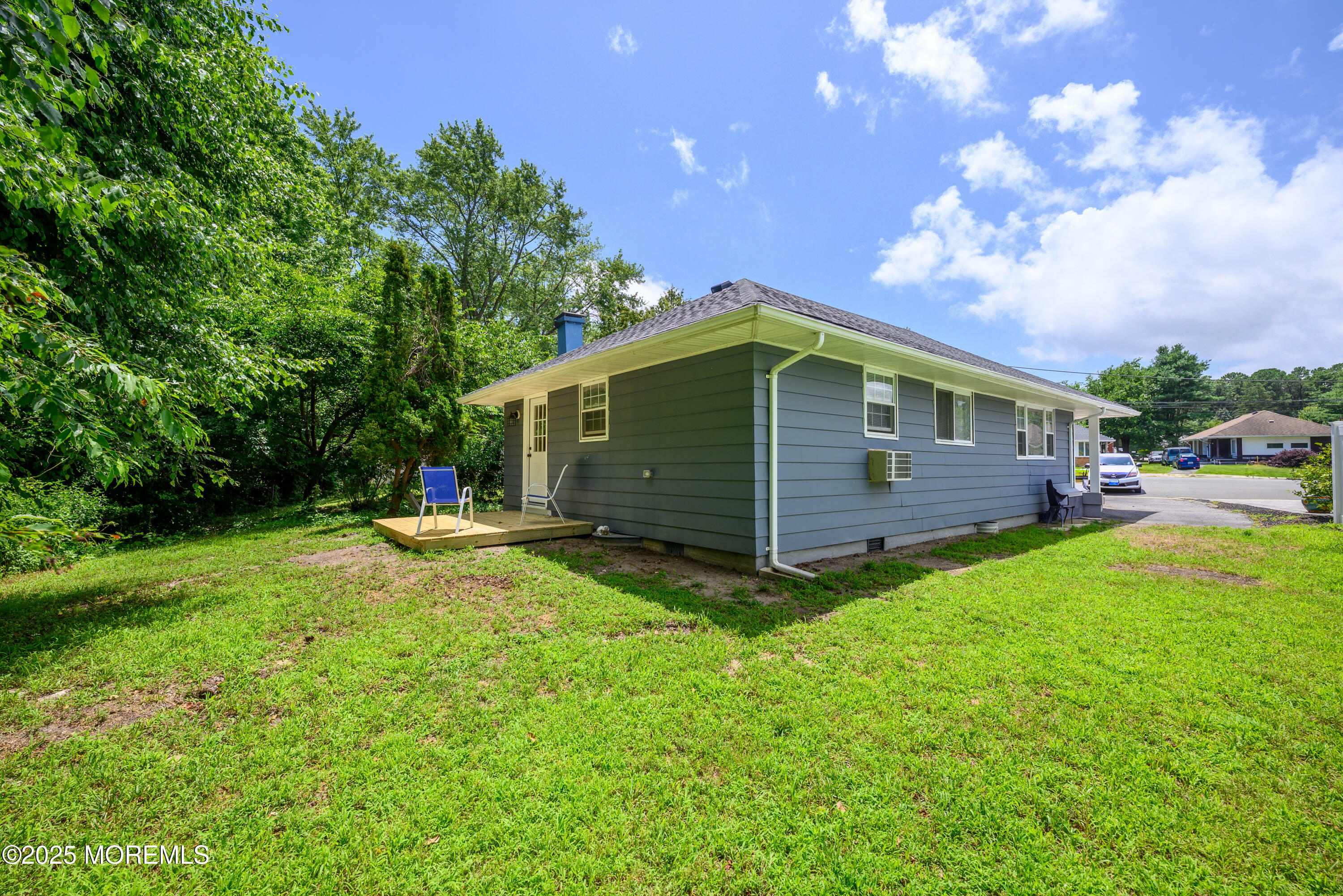 Property Photo: 18 Caribbean Court NJ 08753