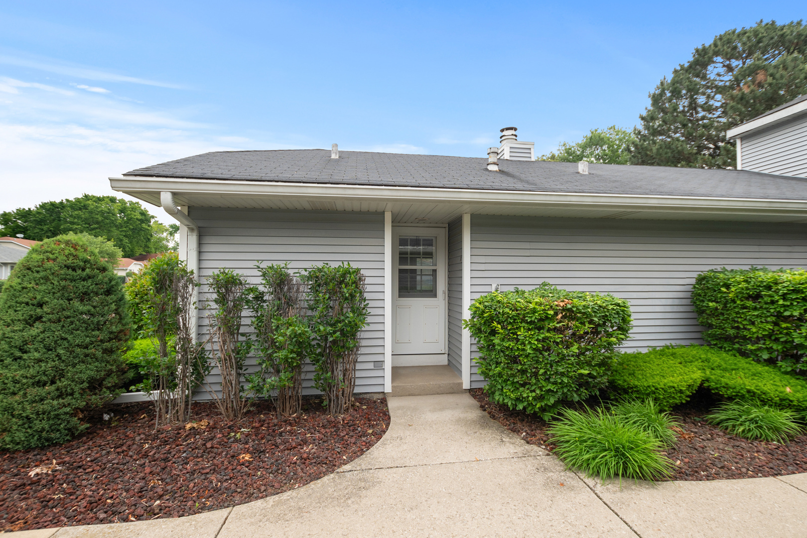 Property Photo:  5329 Woodland Drive 1B  IL 60452 