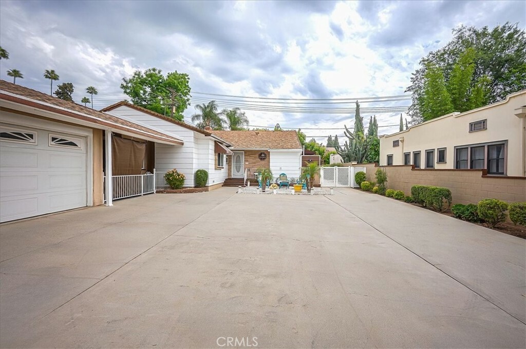 Property Photo: 5062 Magnolia Avenue CA 92506