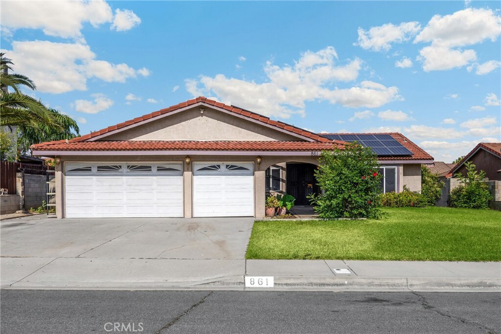 Property Photo: 861 S Arrowhead Avenue CA 92376