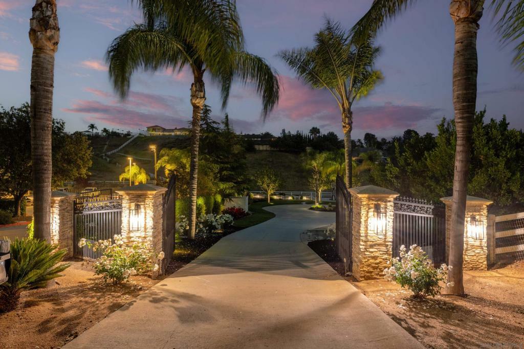 Property Photo: 31125 Pauba Rd CA 92592