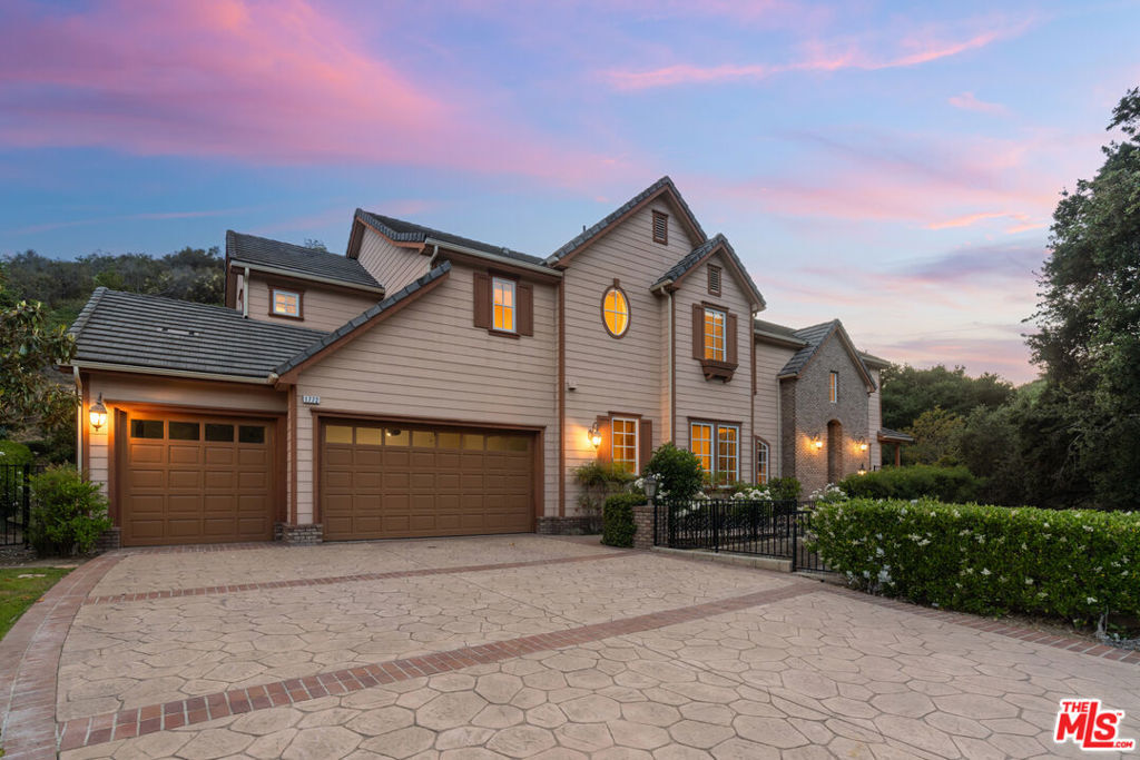 Property Photo:  1772 Tamarack Street  CA 91361 