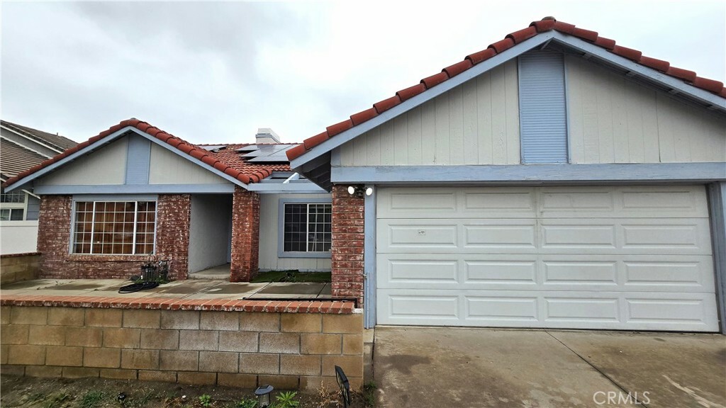 Property Photo:  1822 Glover Street  CA 92374 