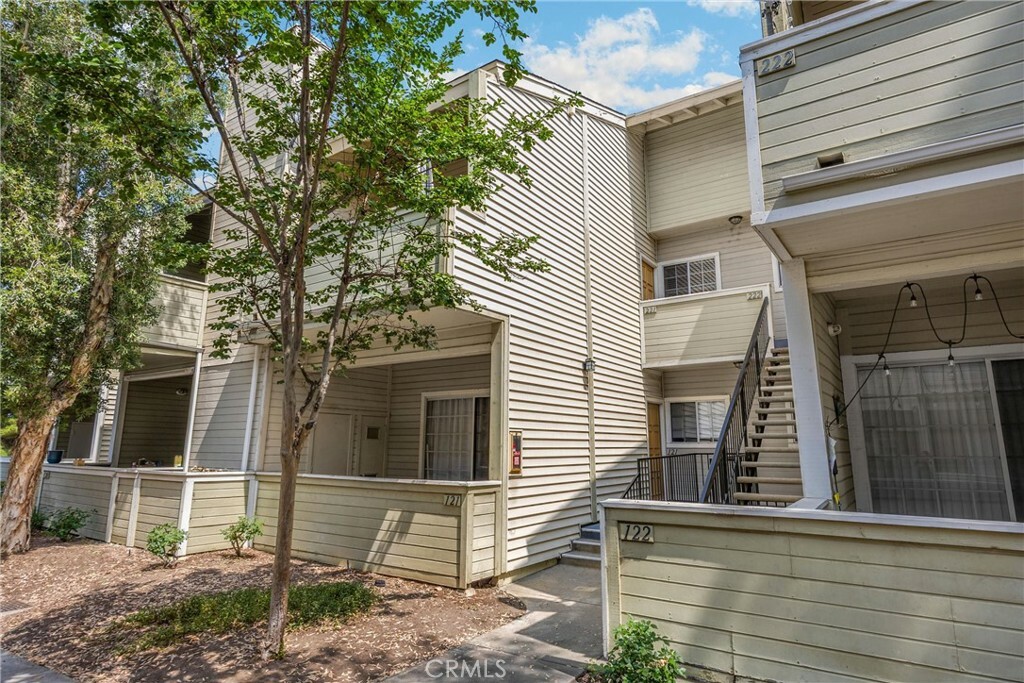 Property Photo:  777 S Citrus Avenue 221  CA 91702 