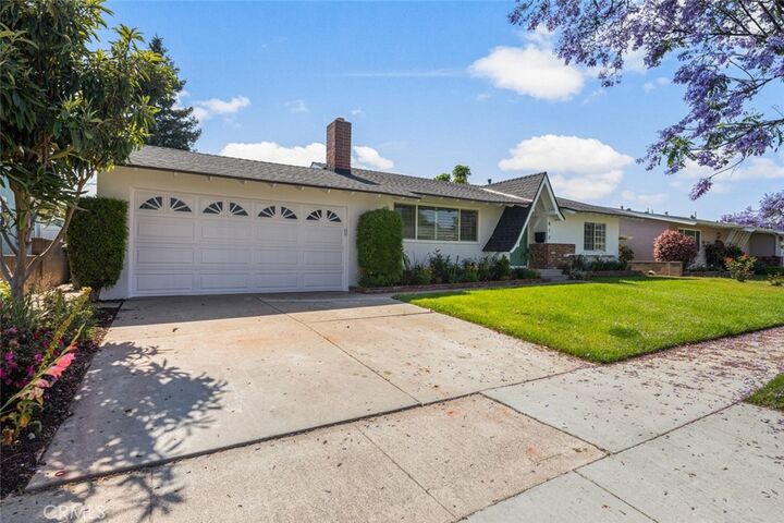 Property Photo:  817 S Westchester Drive  CA 92804 