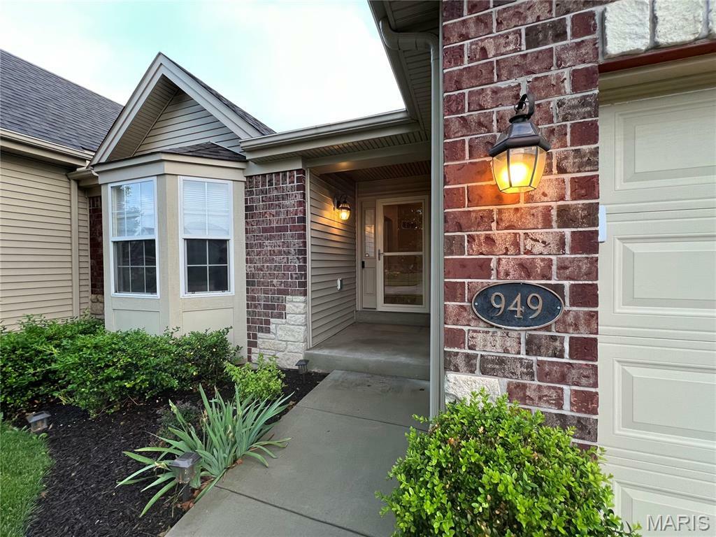 Property Photo: 949 Promenade Court MO 63368