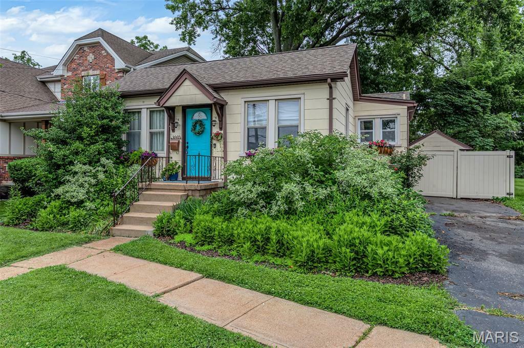 Property Photo:  8905 White Avenue  MO 63144 