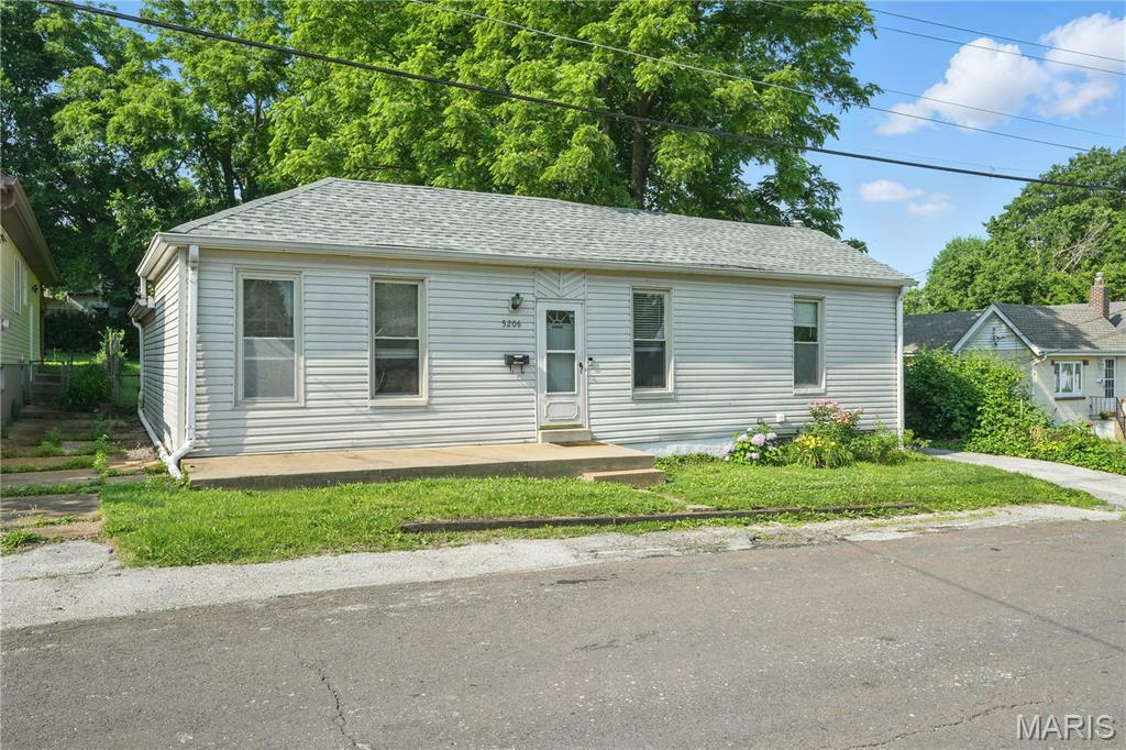 5206 Waldo Avenue  St Louis MO 63123 photo