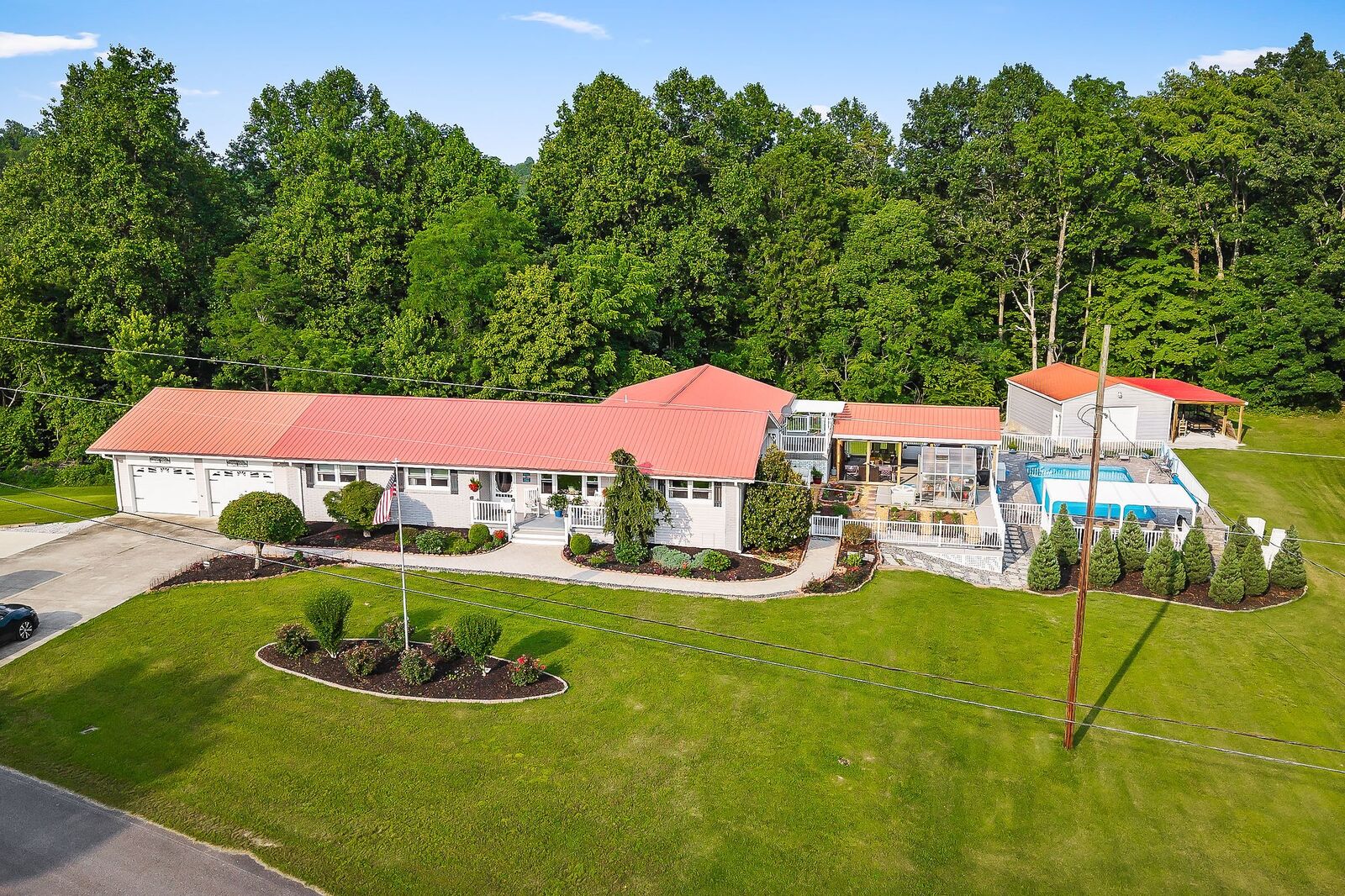 Property Photo:  2376 Hurricane Ridge Rd  TN 37166 