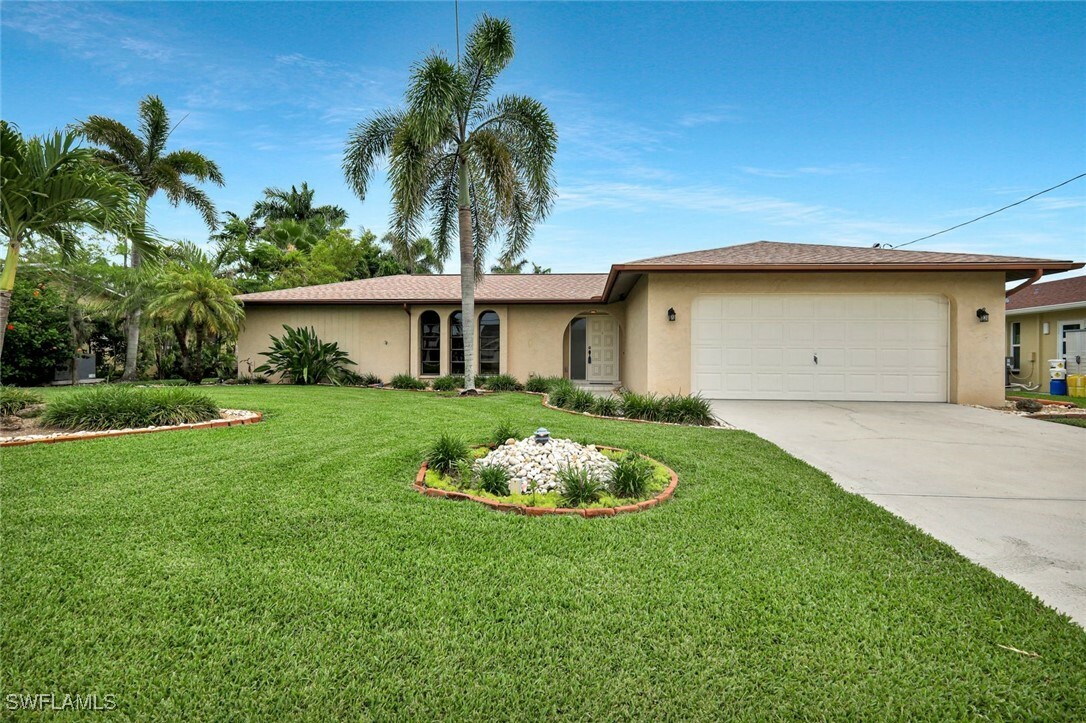 Property Photo: 900 SW 54th Lane FL 33914