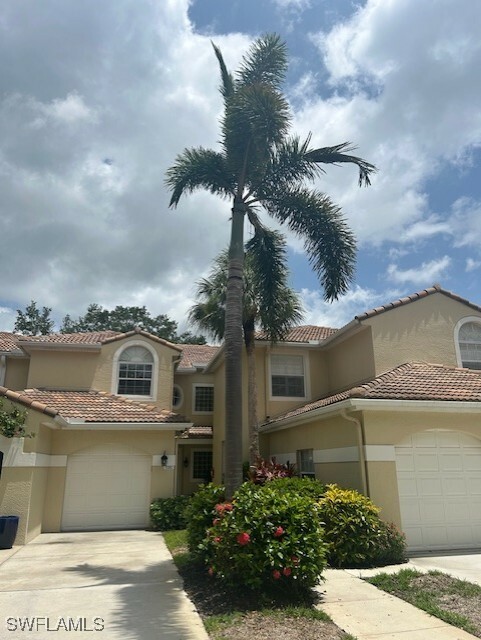 Property Photo:  74 Silver Oaks Circle 9-202  FL 34119 