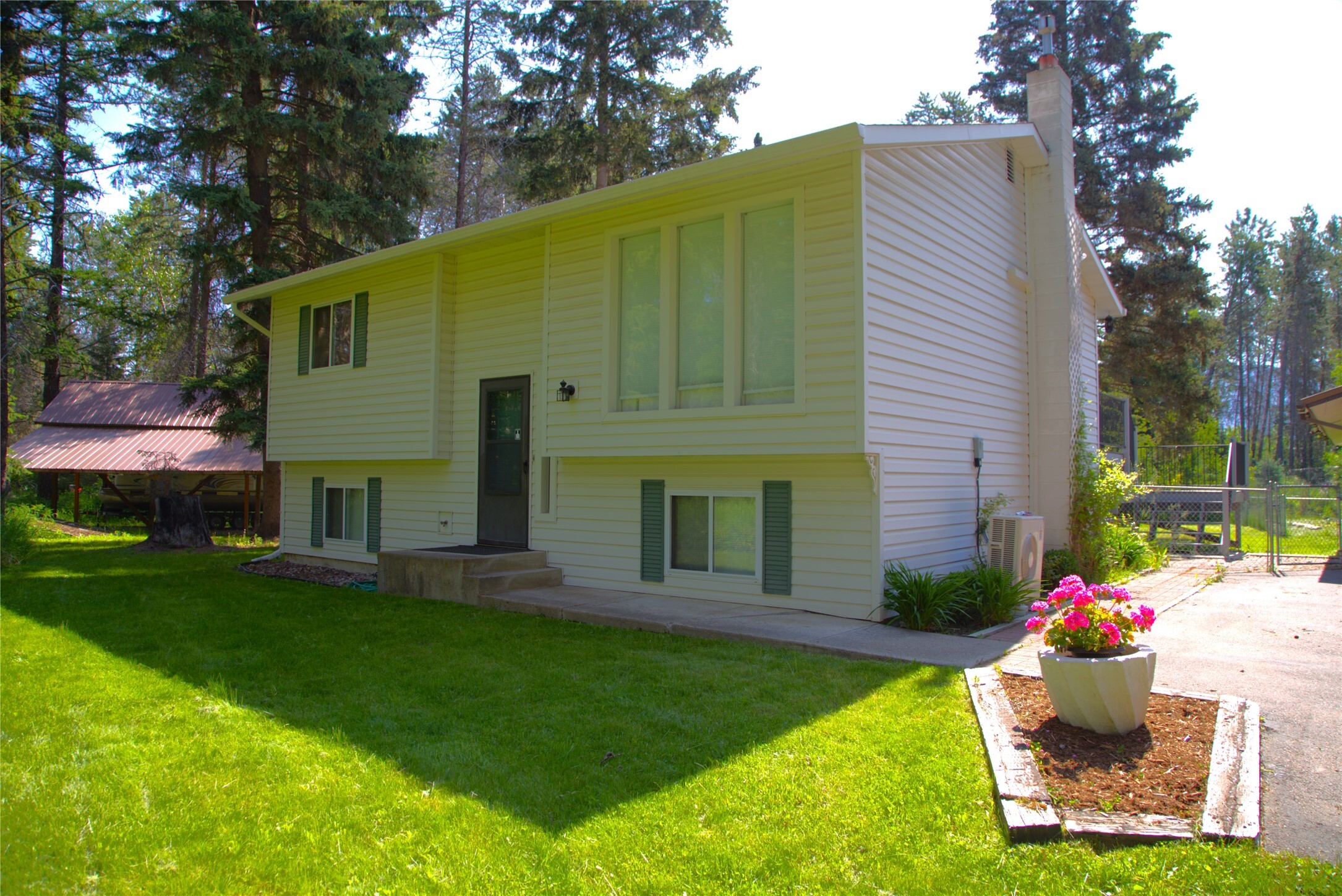Property Photo:  189 Dawn Drive  MT 59912 