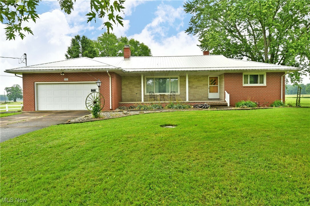 Property Photo: 3351 State Route 534 OH 44444