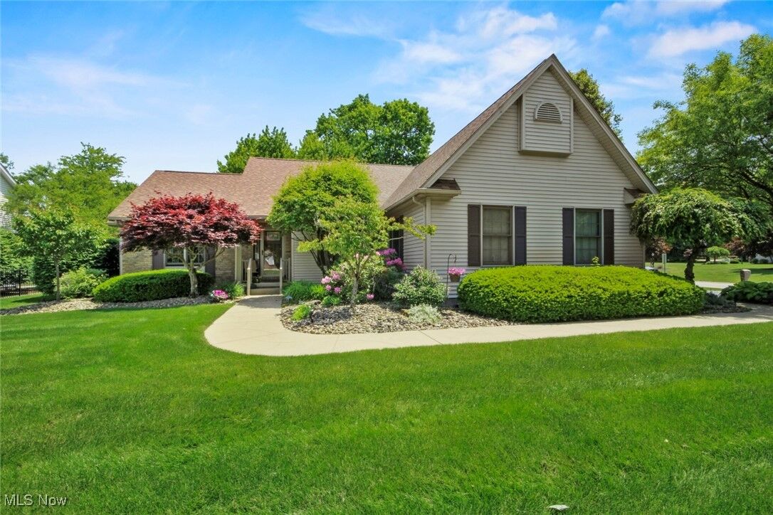 Property Photo:  2108 NE Celestial Drive NE  OH 44484 