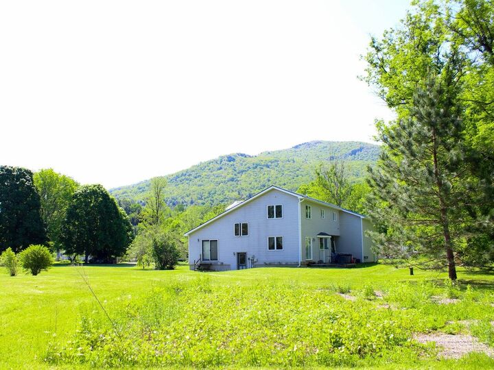 Property Photo:  11 Wheeler Lane  VT 05477 