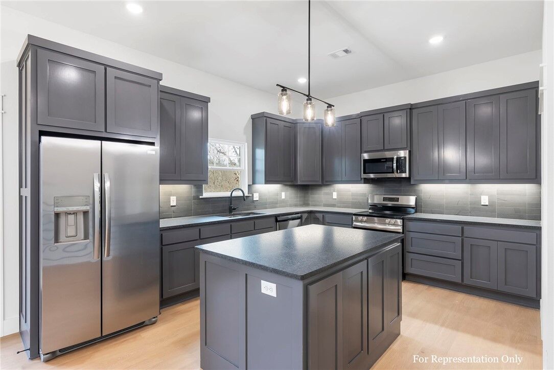 Property Photo:  5 Ashburton Lane  AR 72715 