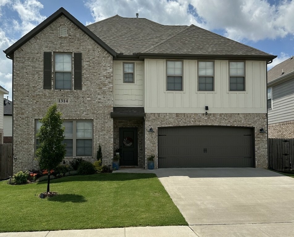 Property Photo: 1314 Fifth Avenue AR 72745