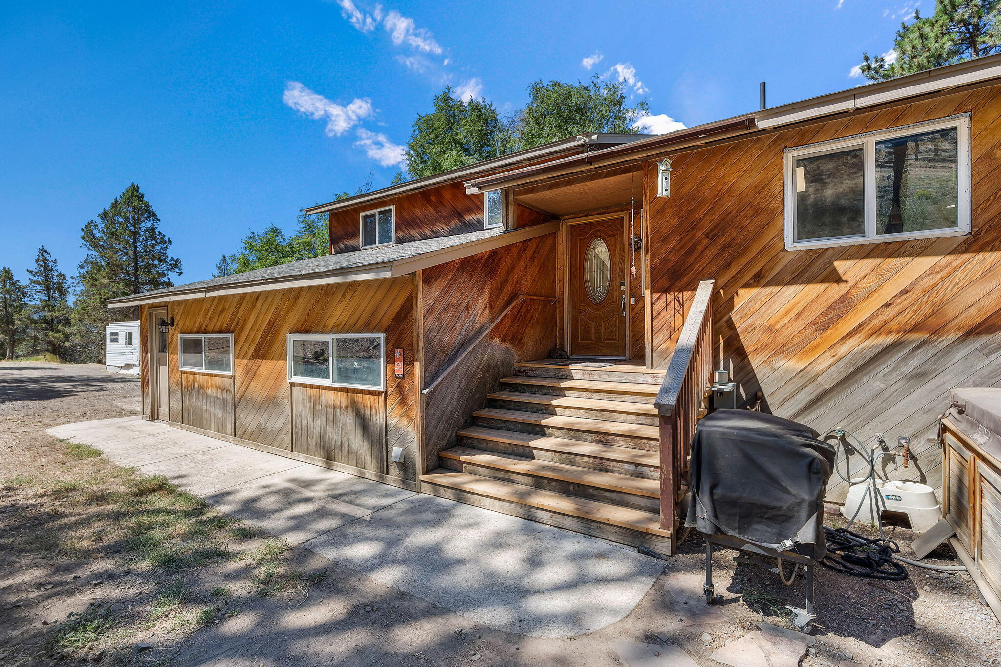 Property Photo: 4800 NE Mill Creek Road OR 97754