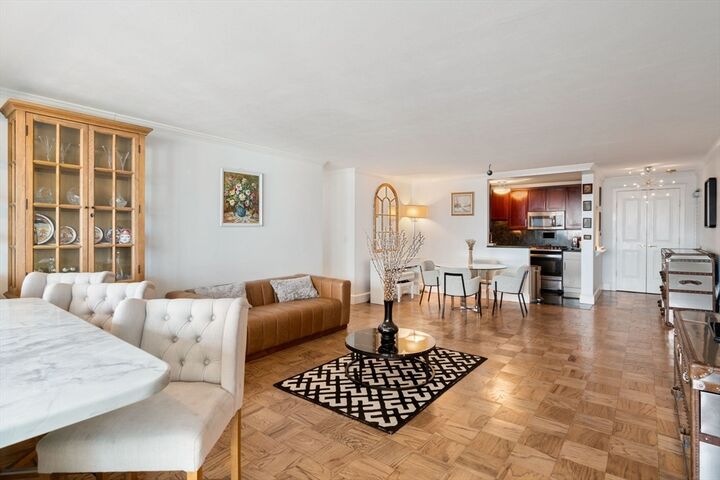 Property Photo:  8 Whittier Place 17E  MA 02114 