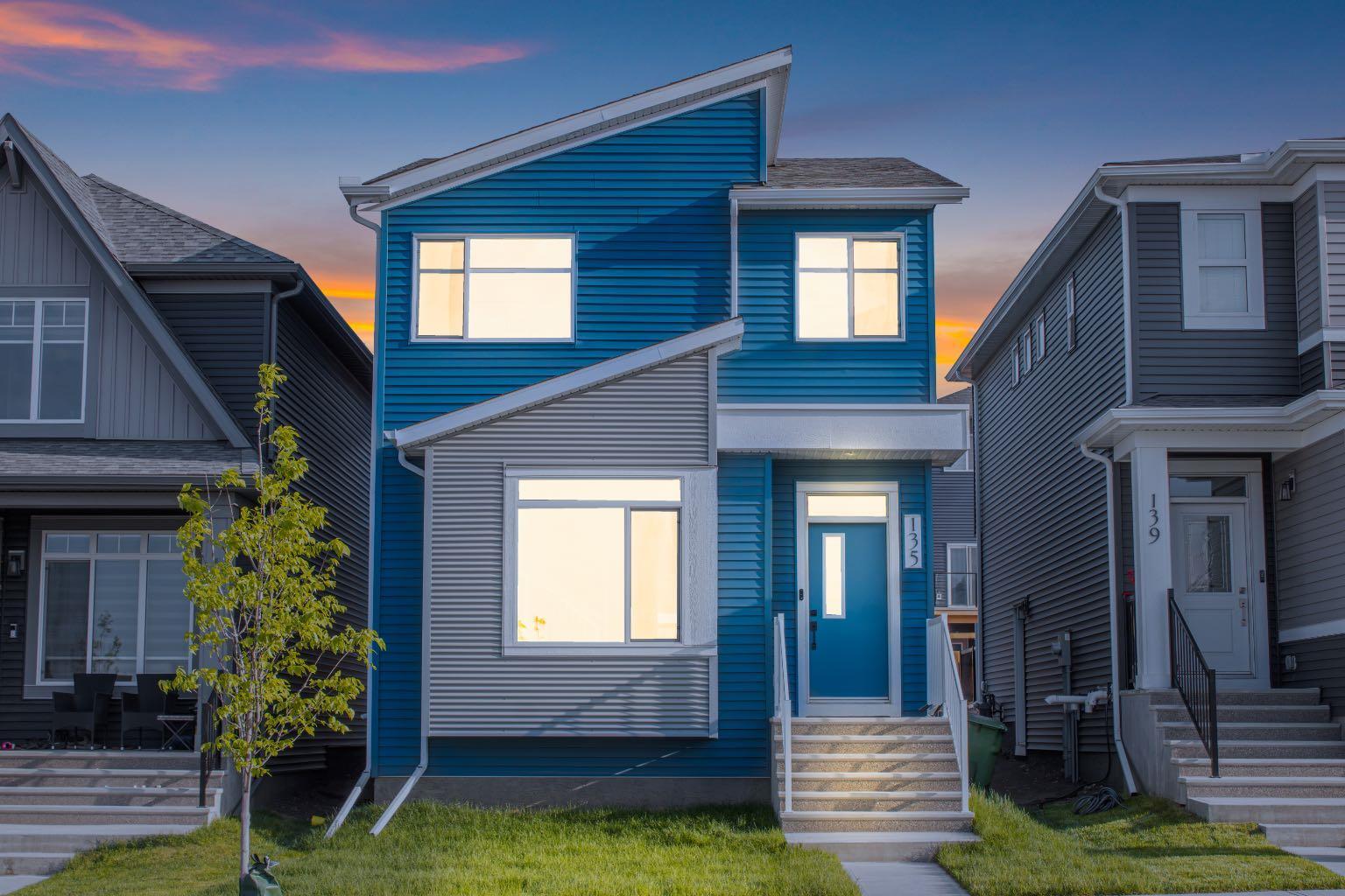 Property Photo: 135 Edith Drive NW AB T3R 1S6