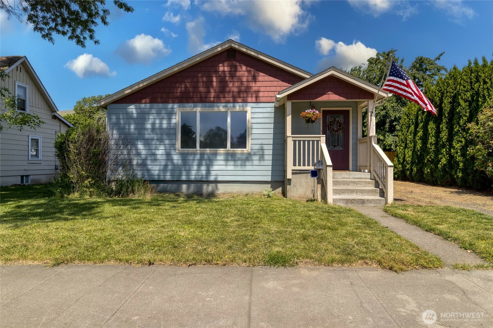 Property Photo: 122 W Dayton Avenue WA 99328