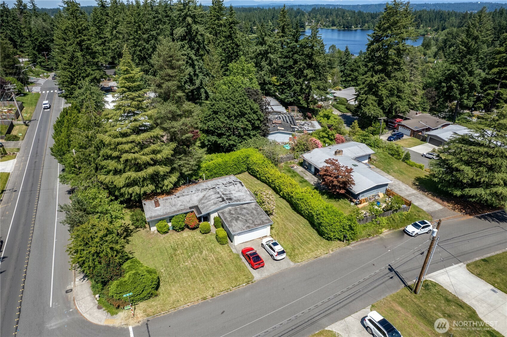 Property Photo: 15604 SE 26th St WA 98008