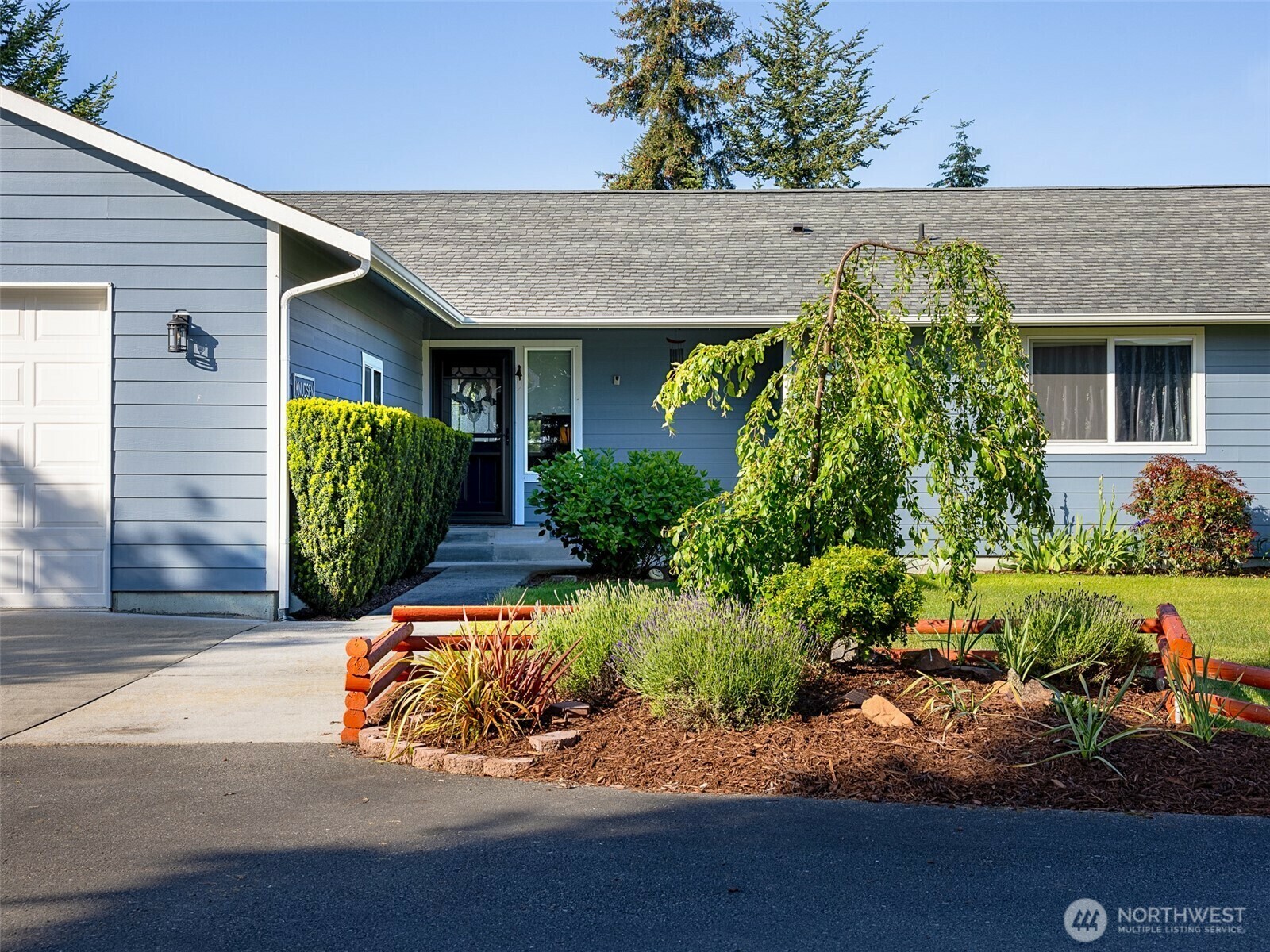 Property Photo: 872 N Beverage Street WA 98382