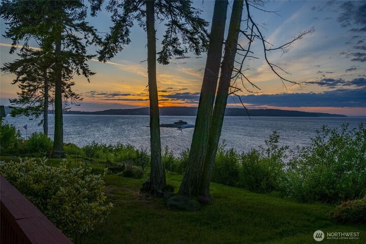 Property Photo:  2967  Saratoga Road  WA 98260 